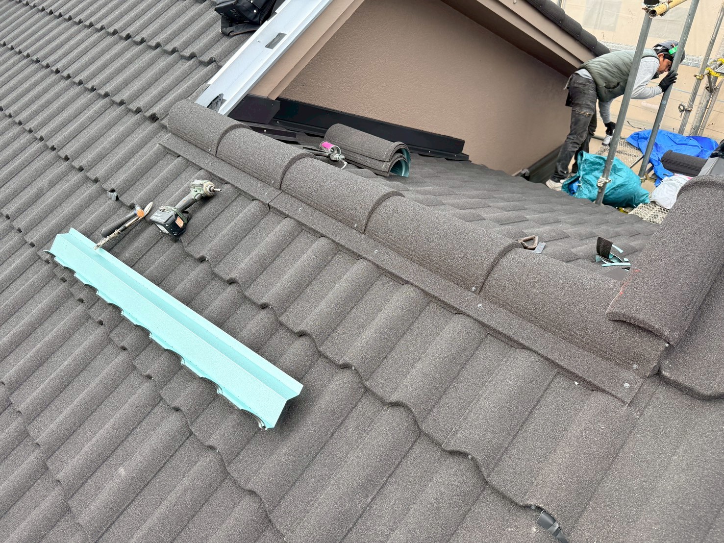 屋根葺き替え工事