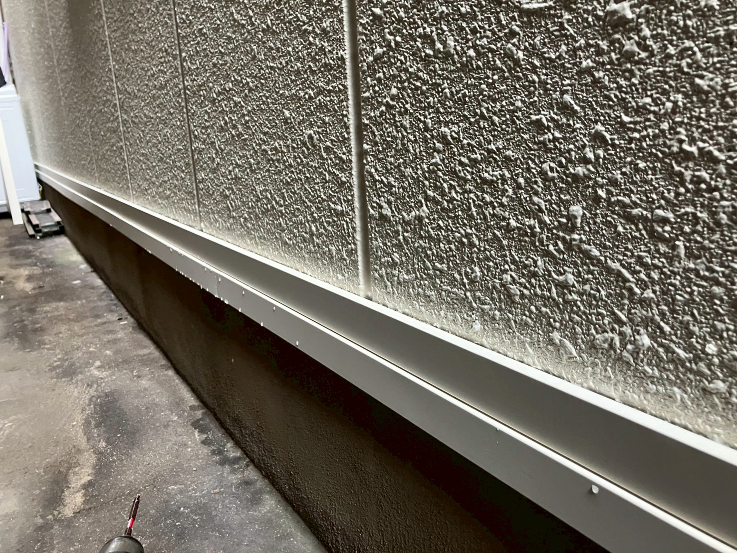 基礎部分土台水切り工事