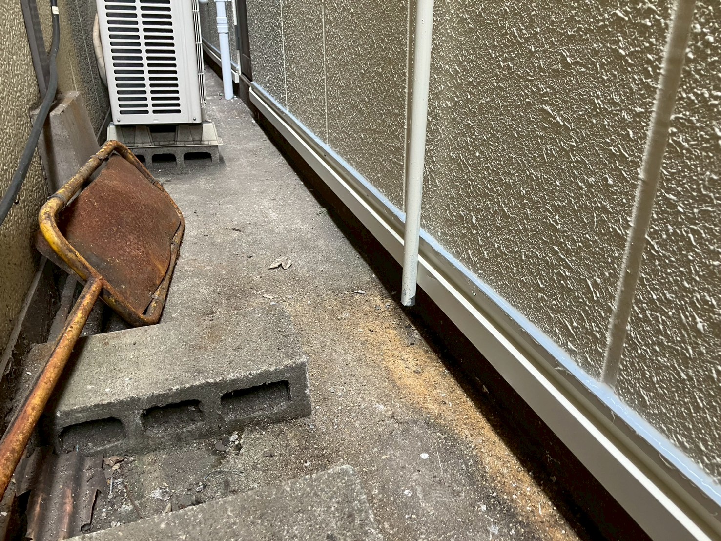 基礎部分土台水切り工事