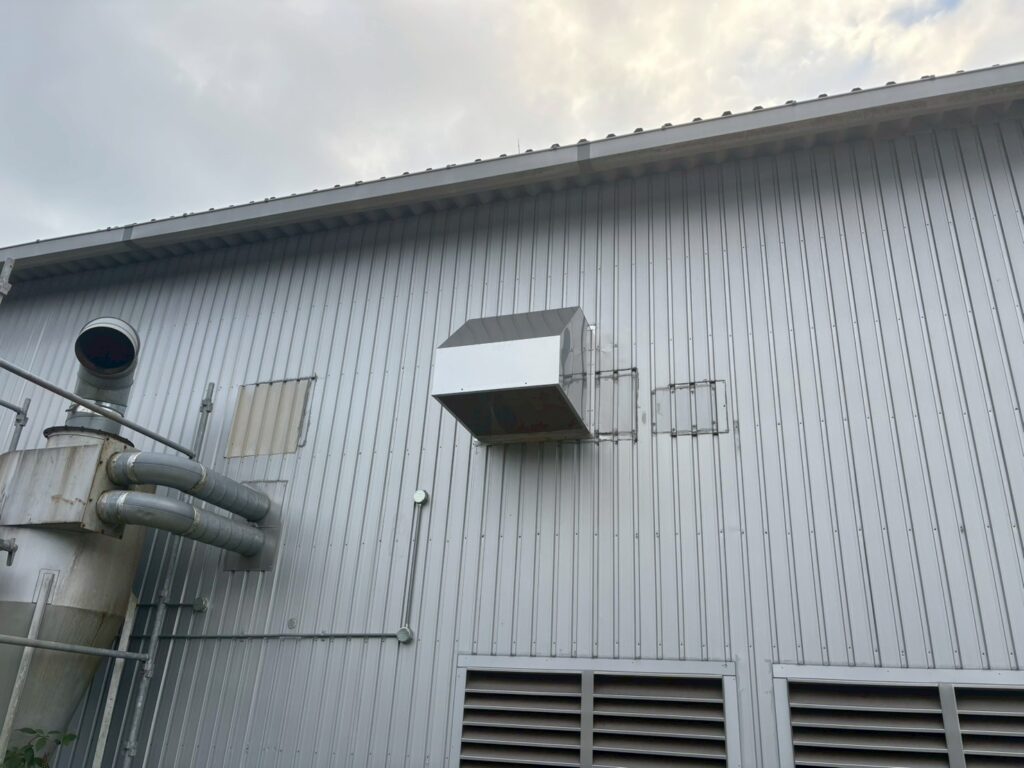 R7.10/16~10/21　奈良市　K様　換気扇取り付け工事