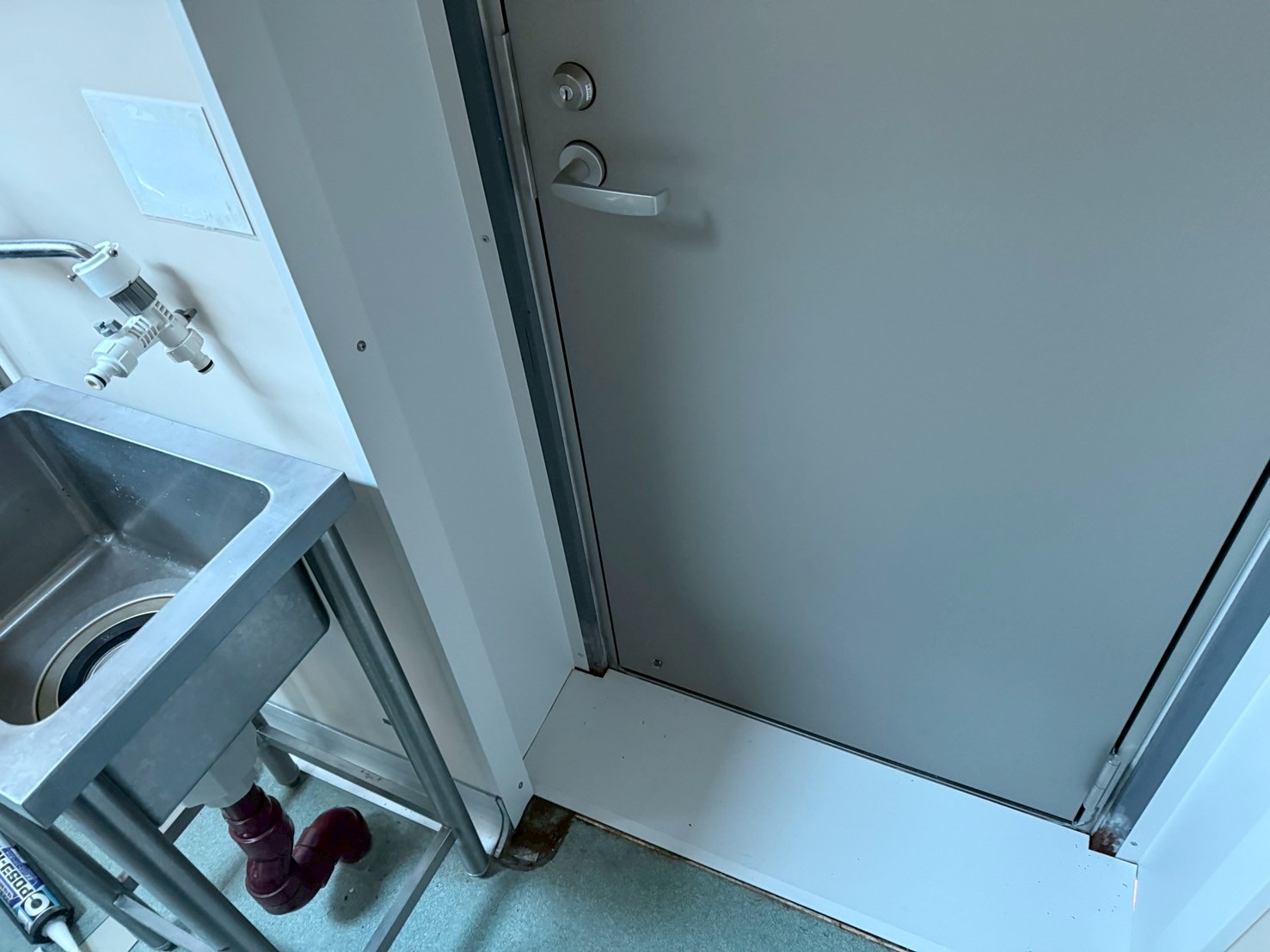 試作室板金工事