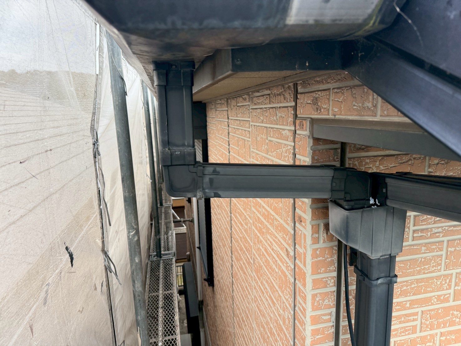 雨とい架け替え工事