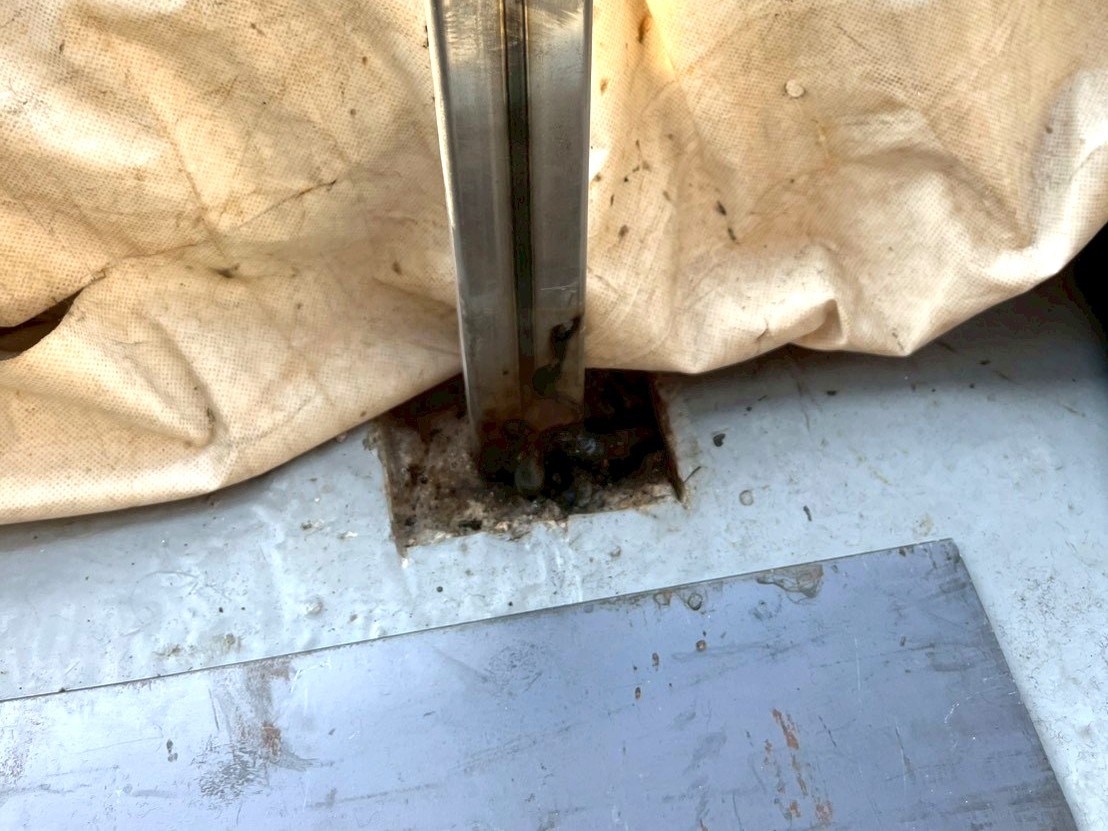 手摺り支柱入れ替え工事