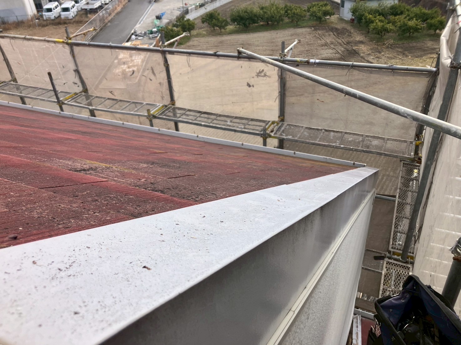 屋根カバー工事