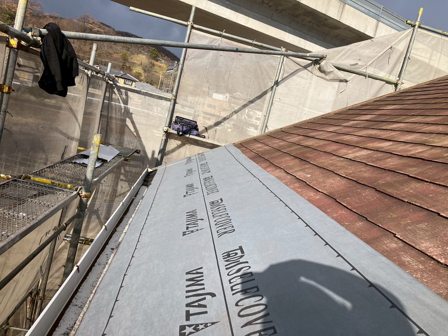 屋根カバー工事