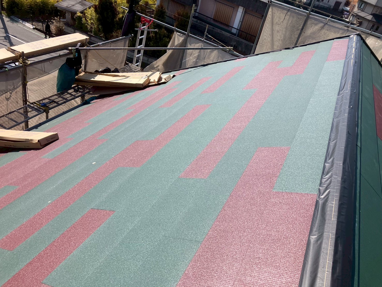 屋根カバー工事