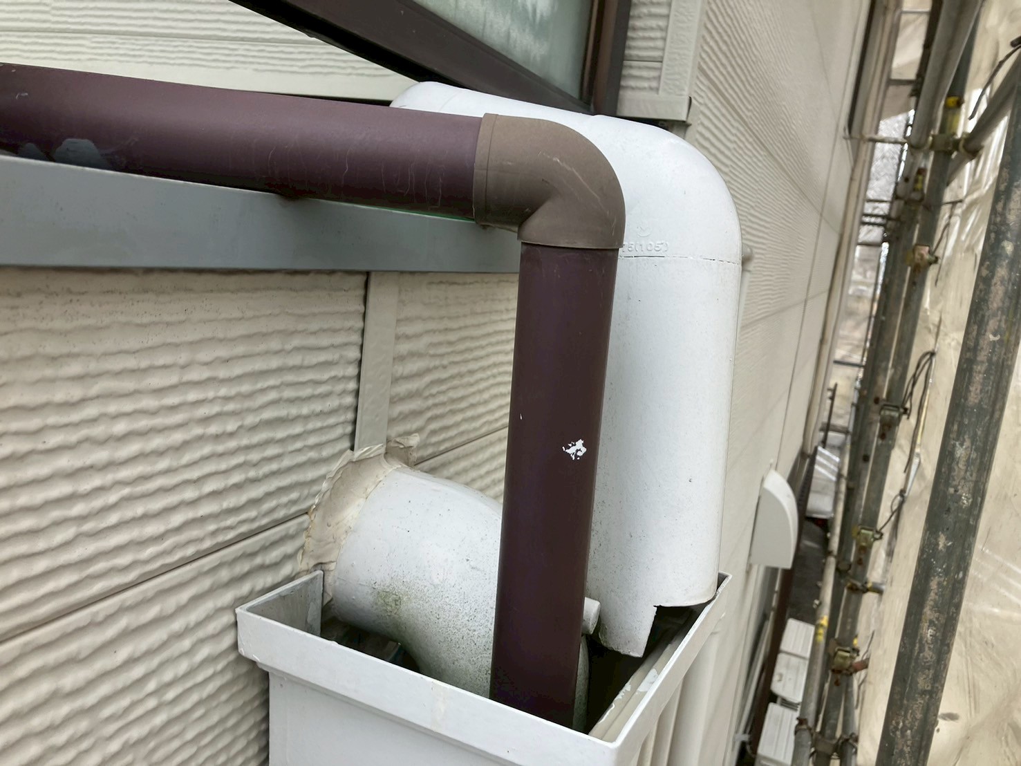 雨とい架け替え工事