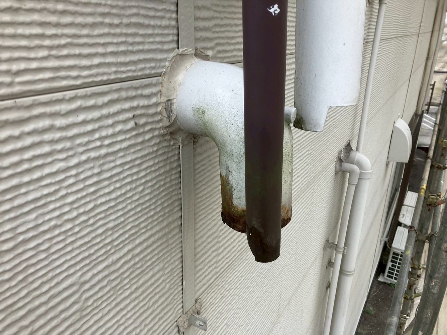 雨とい架け替え工事