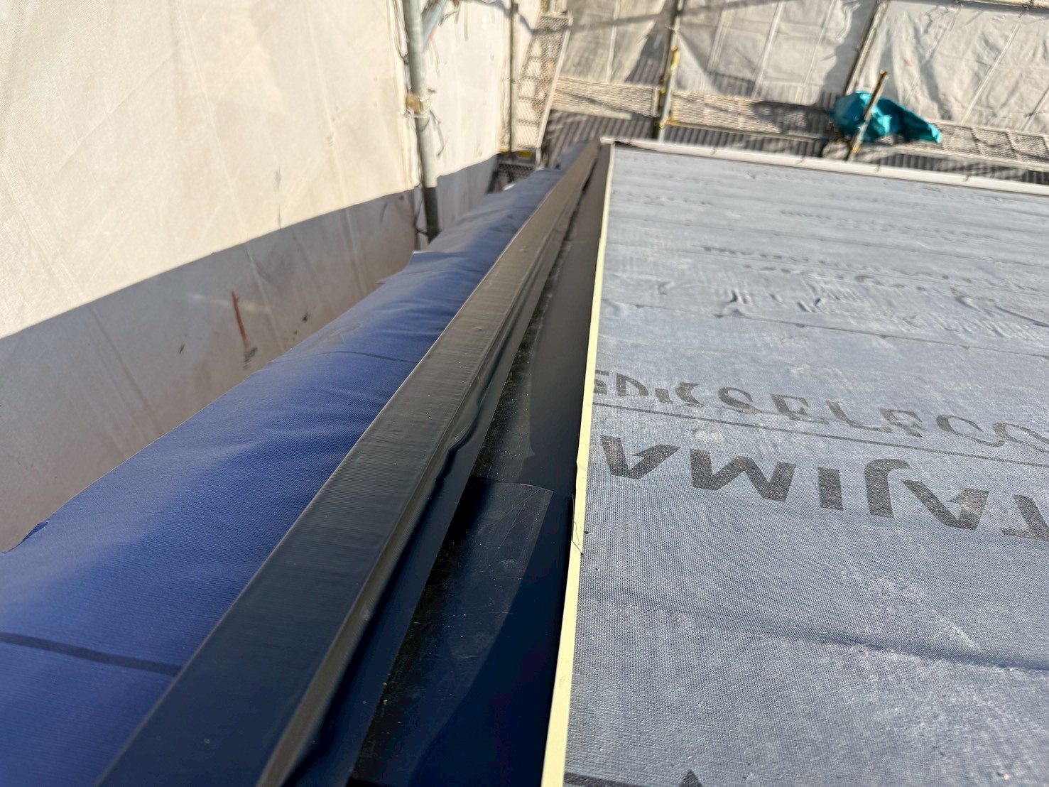 屋根カバー工事