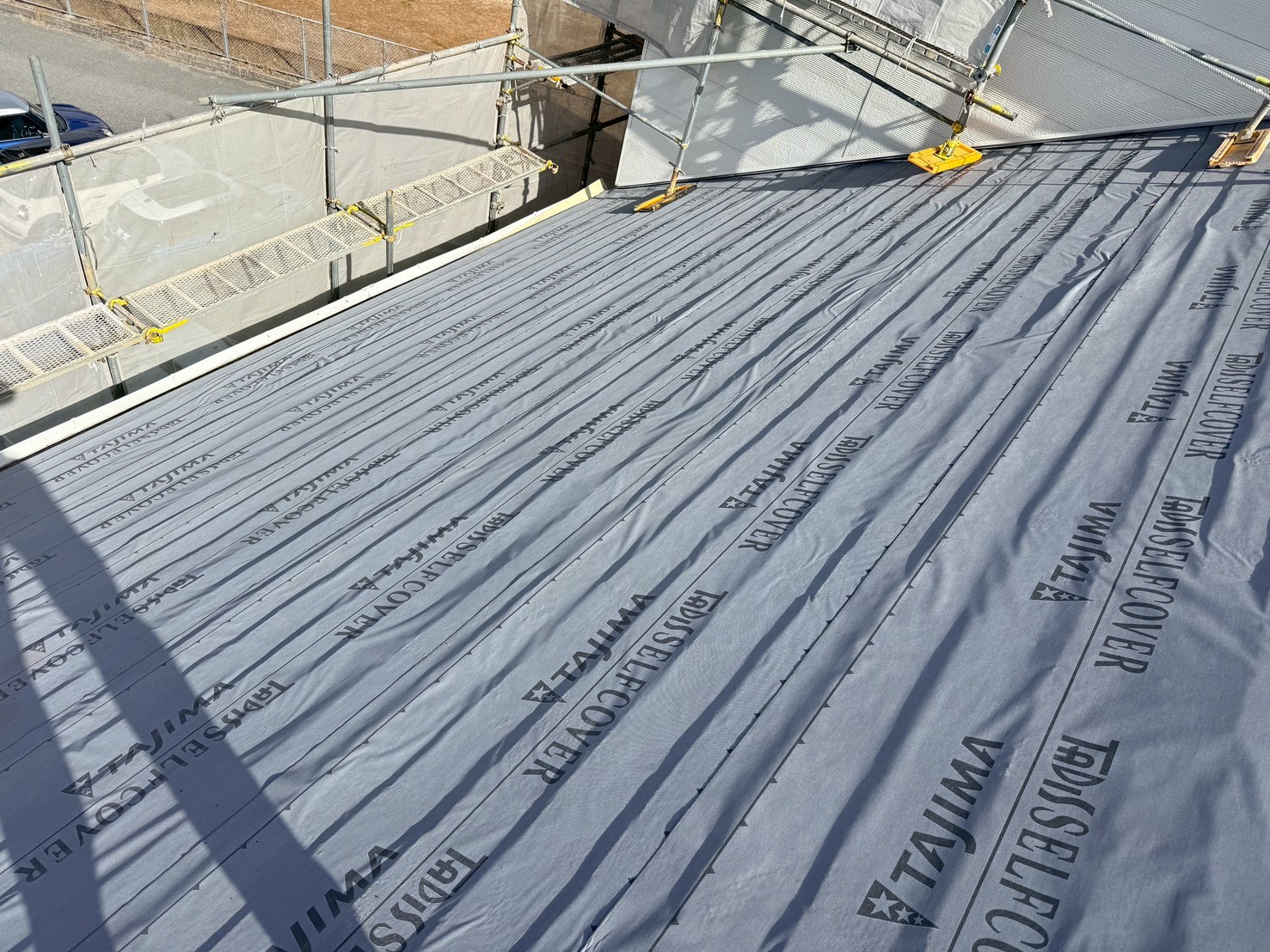 屋根カバー工事