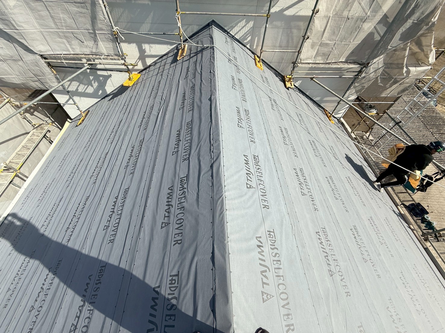 屋根カバー工事