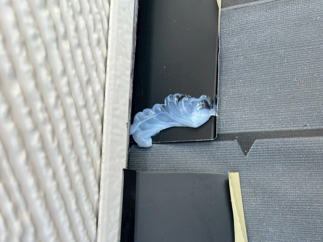 屋根カバー工事