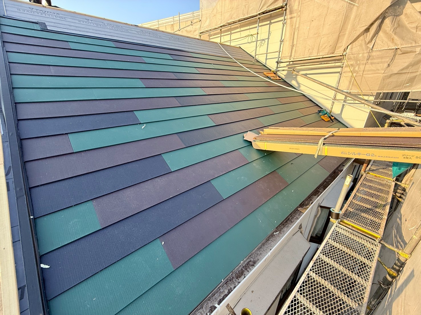 屋根カバー工事