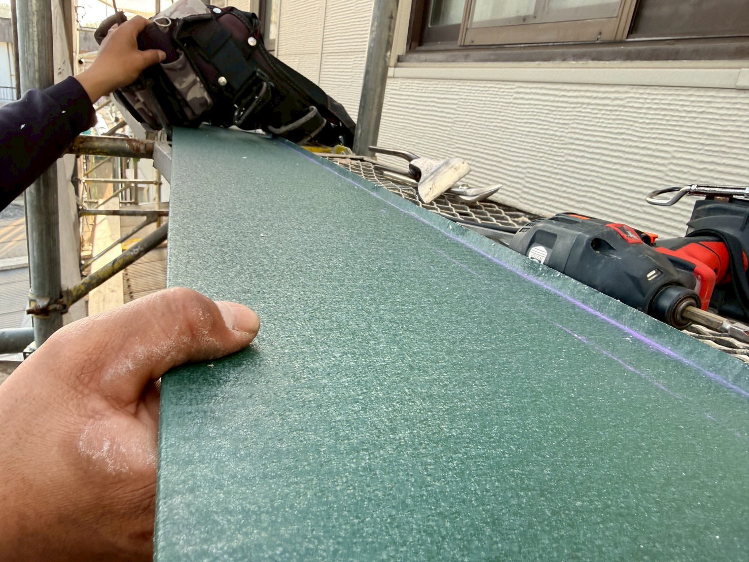 屋根カバー工事