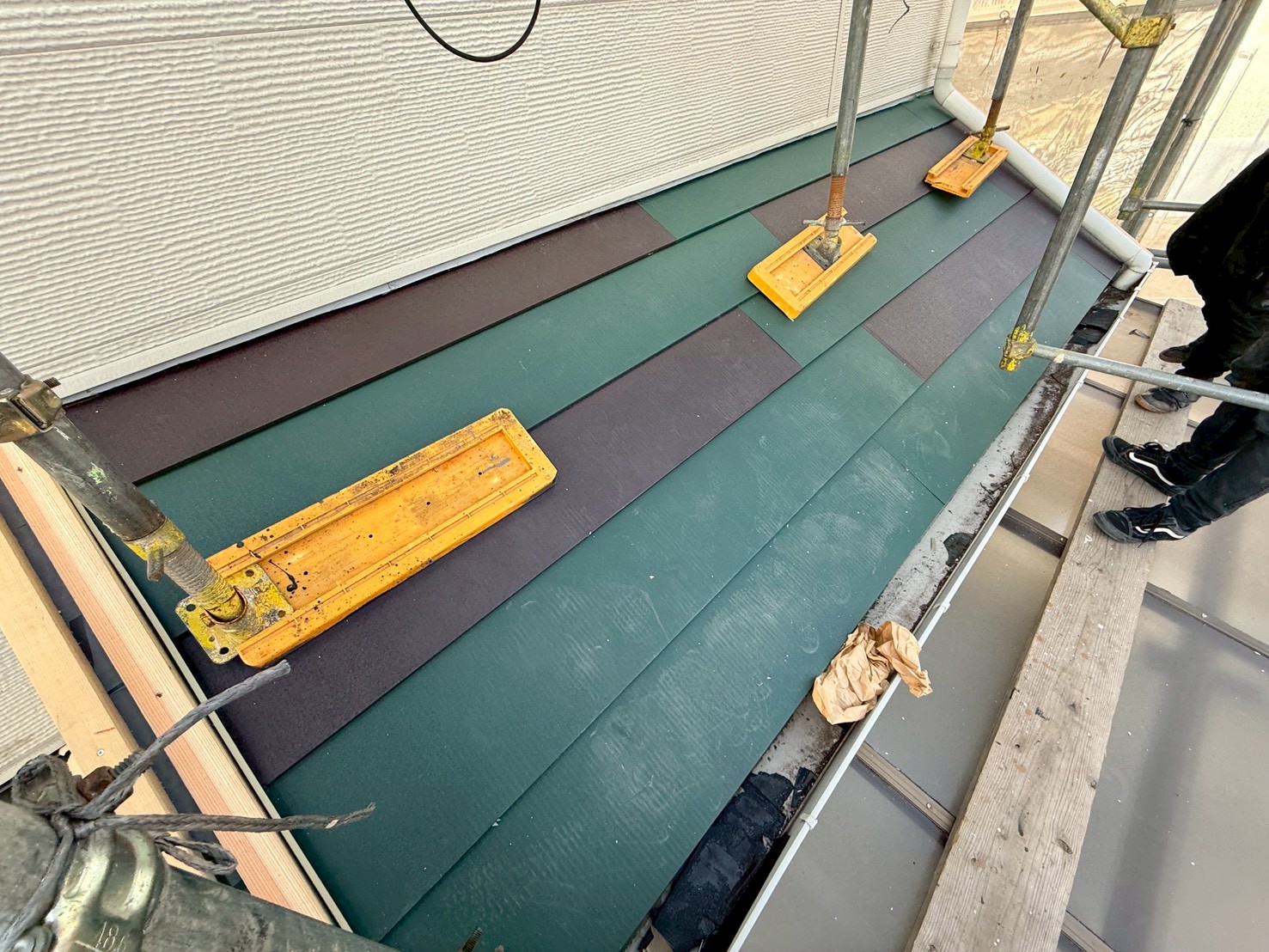 屋根カバー工事