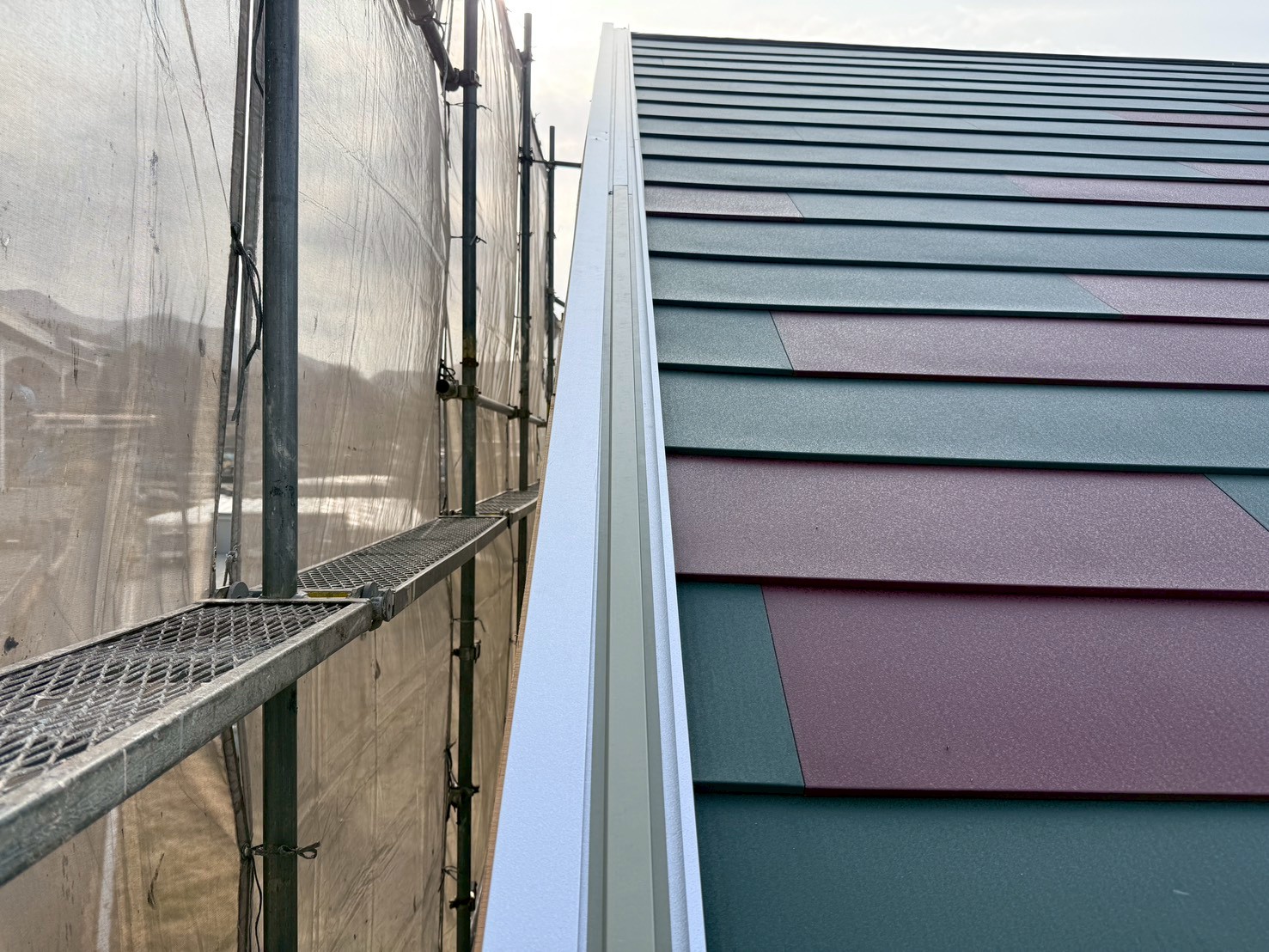 屋根カバー工事