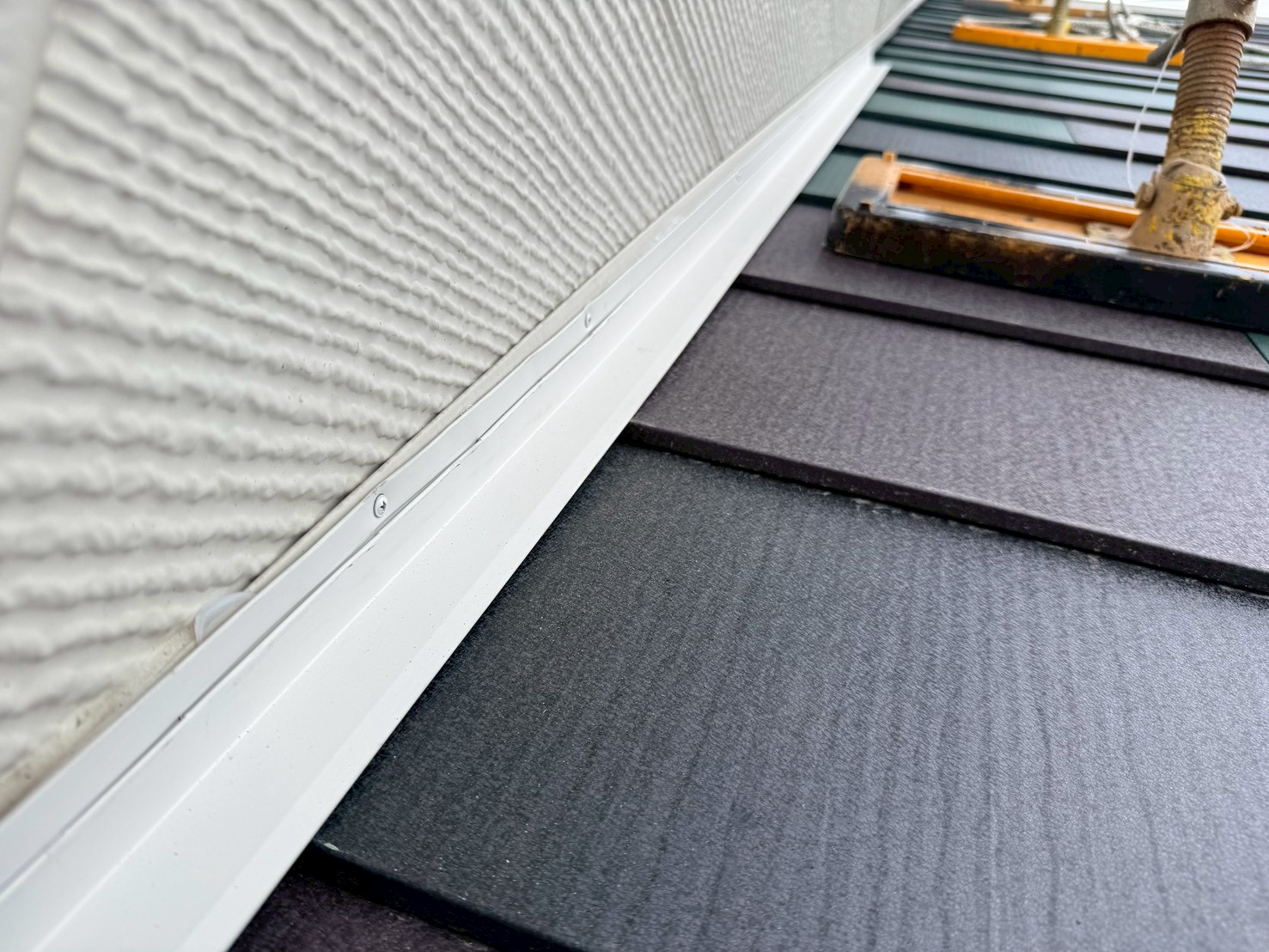 屋根カバー工事