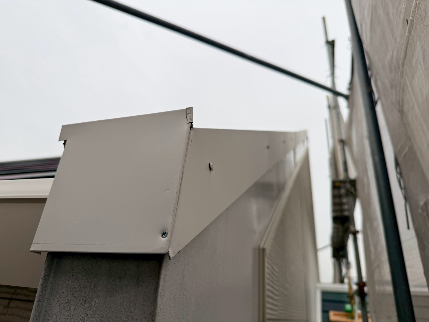 屋根カバー工事