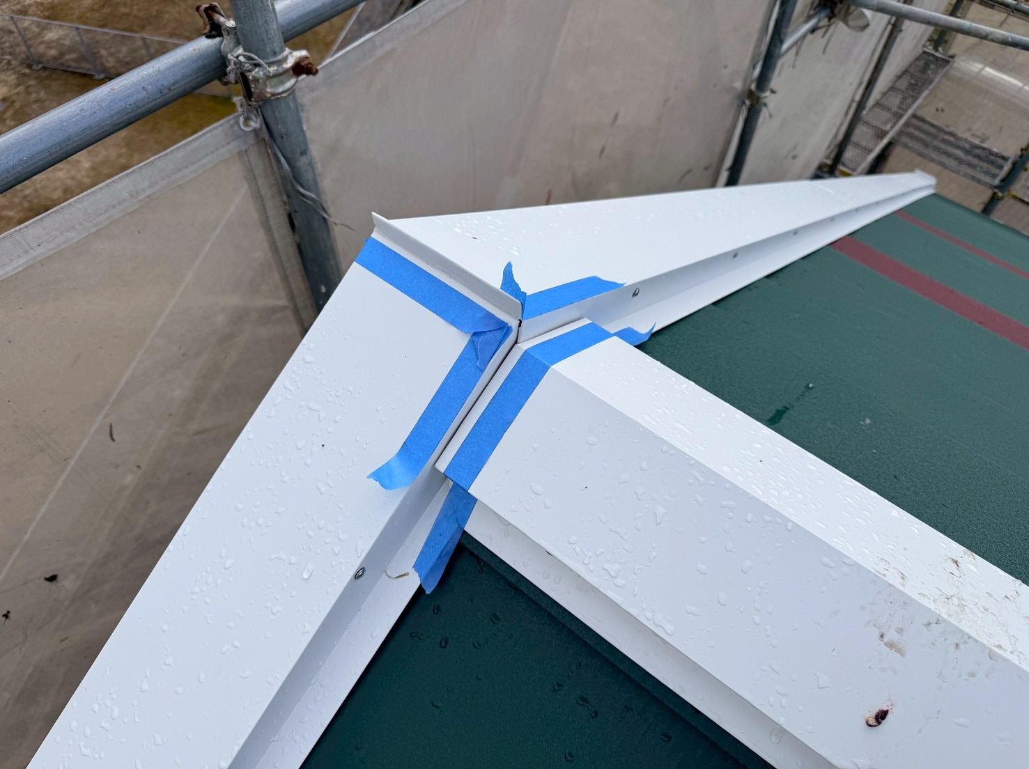 屋根カバー工事