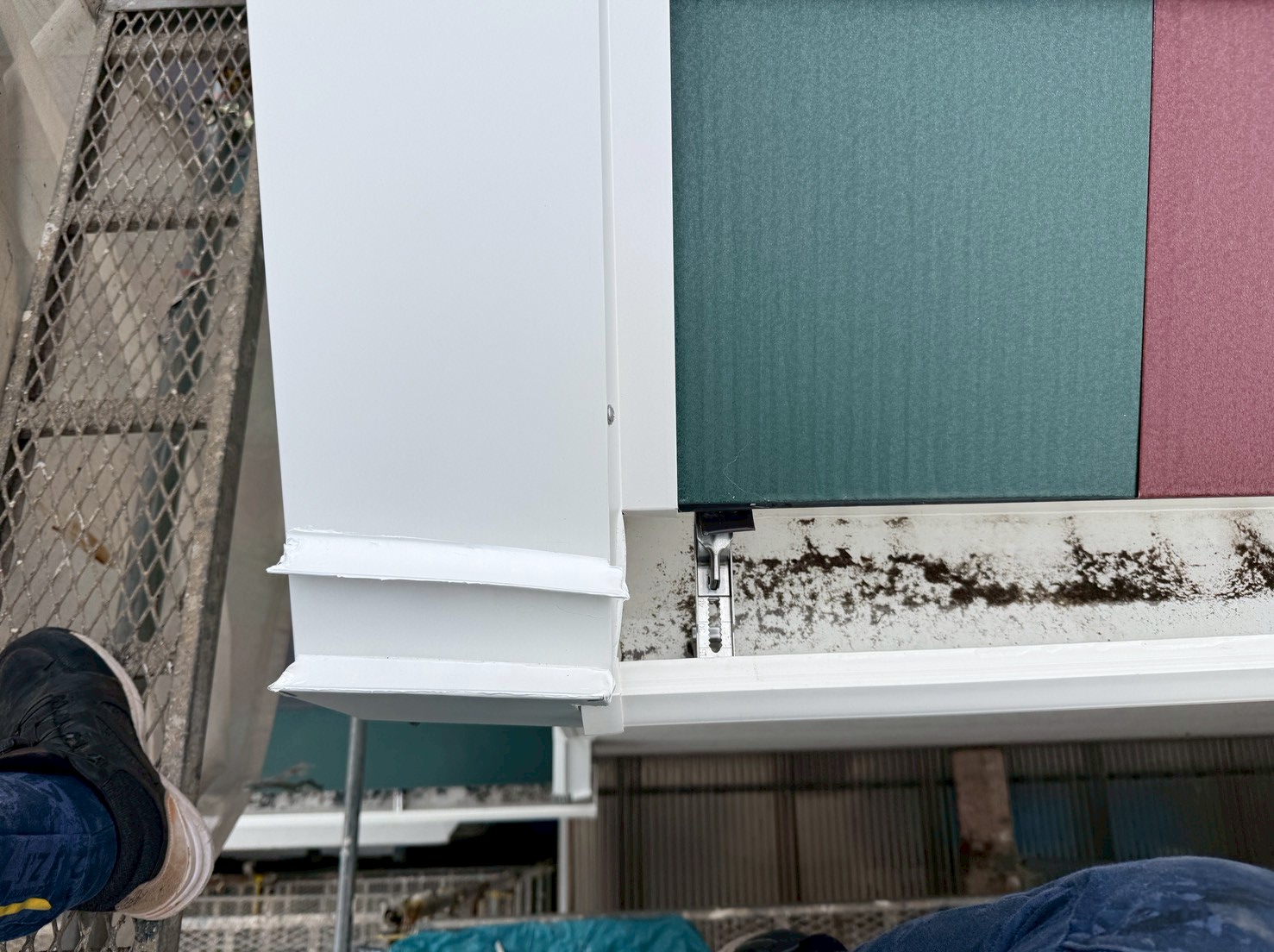 屋根カバー工事