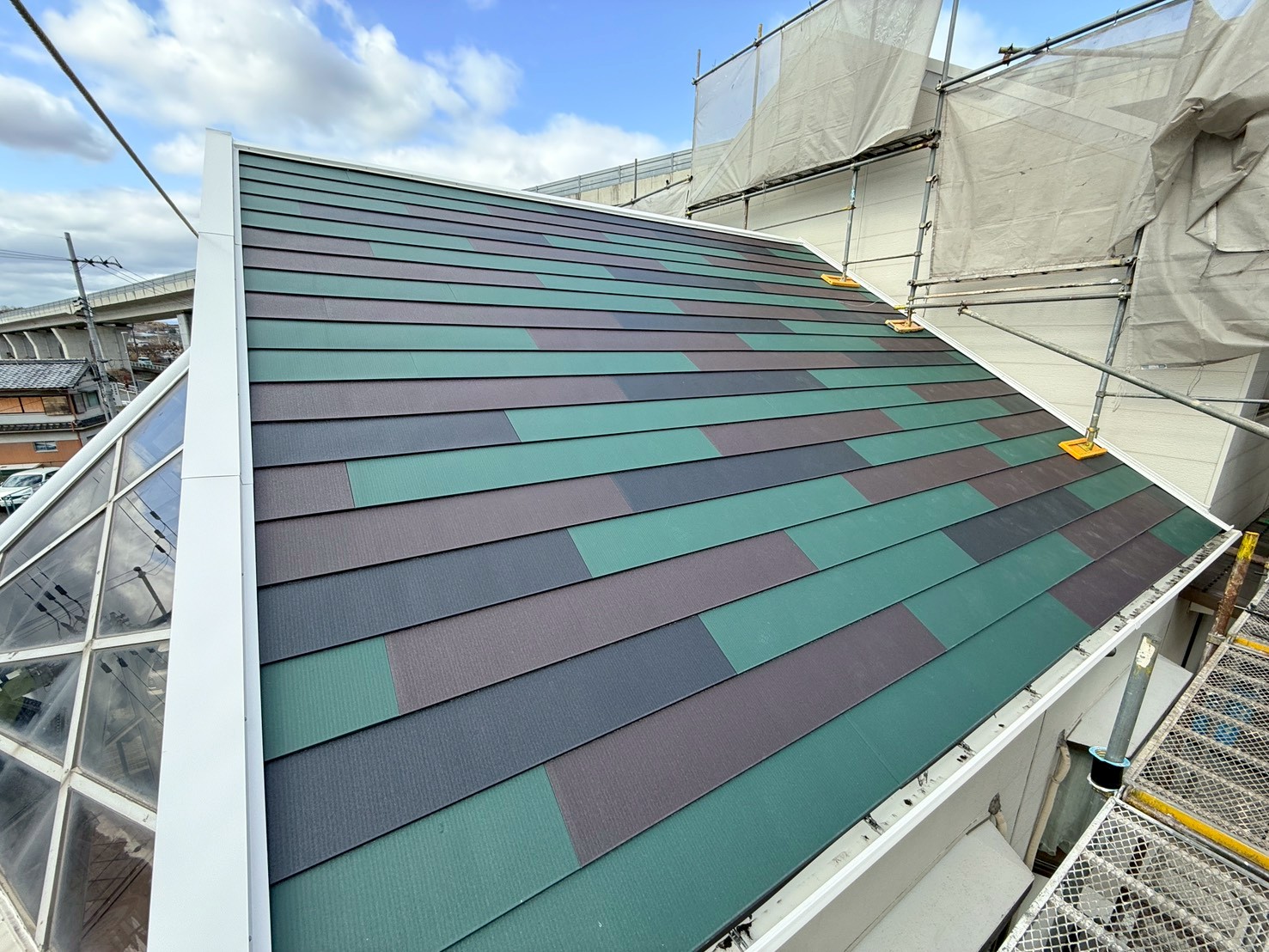 屋根カバー工事