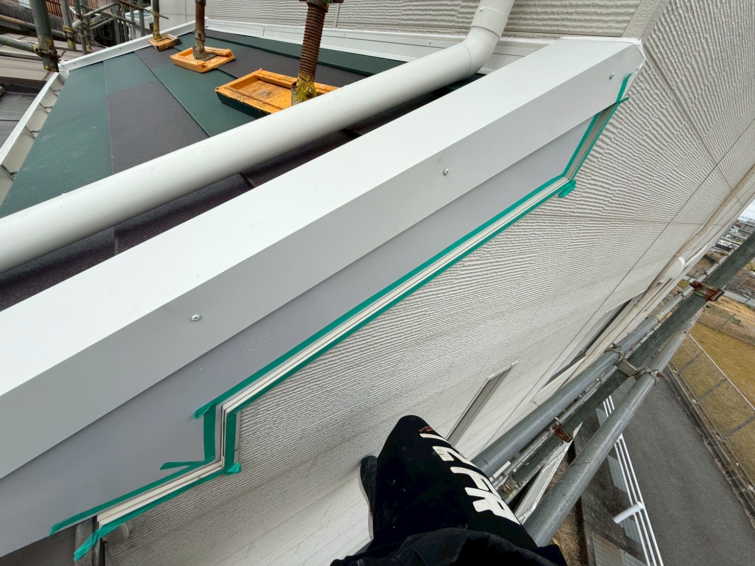 屋根カバー工事