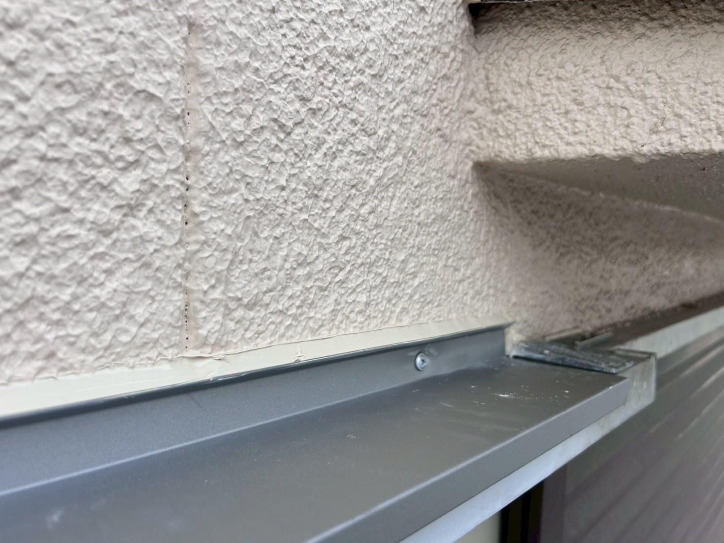 水切り取り付け工事