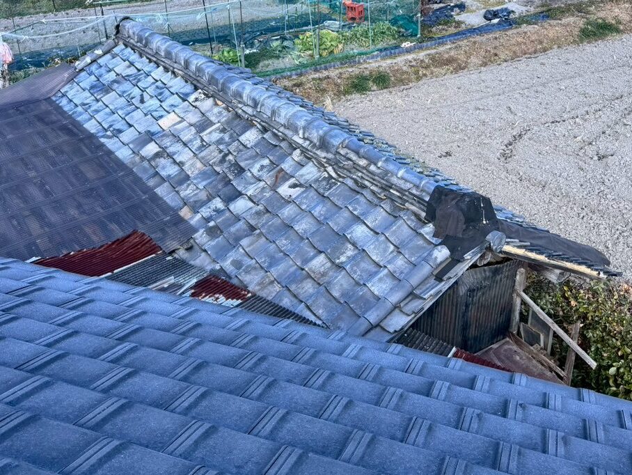 屋根粘着ゴムアス2重張り工事