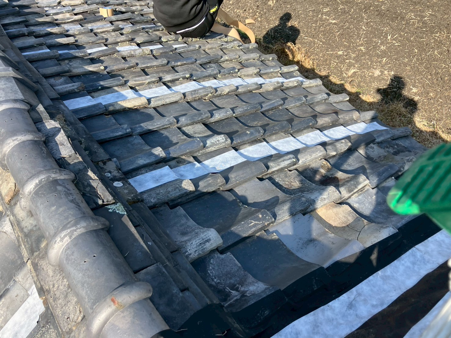 屋根粘着ゴムアス2重張り工事