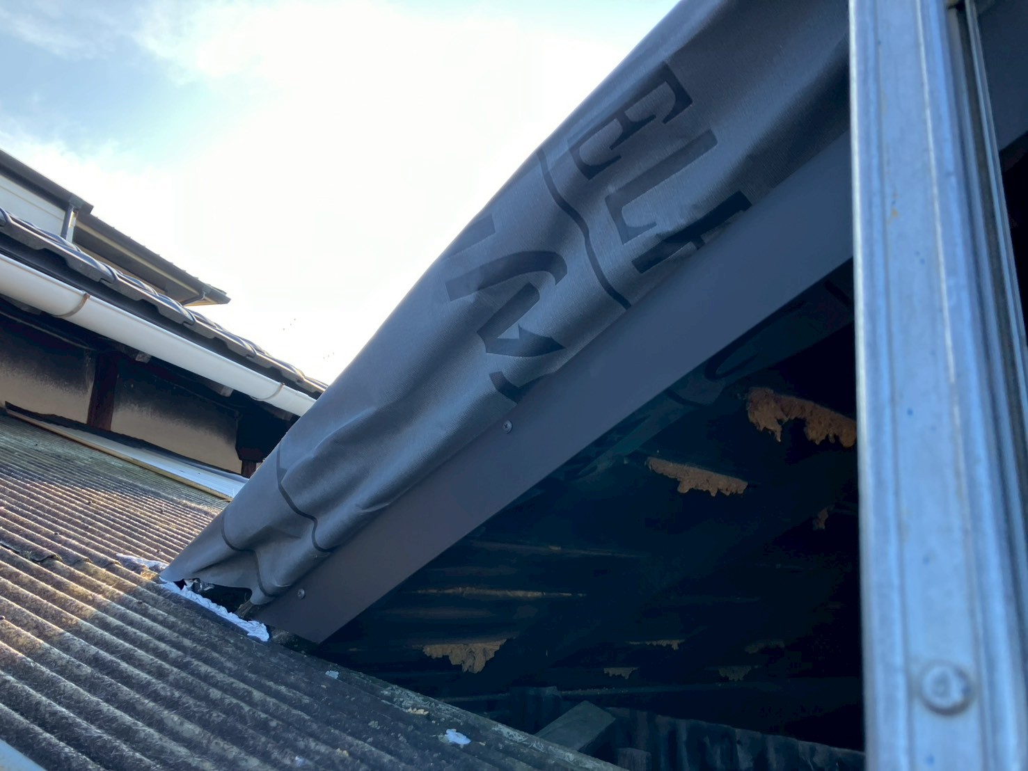 屋根粘着ゴムアス2重張り工事