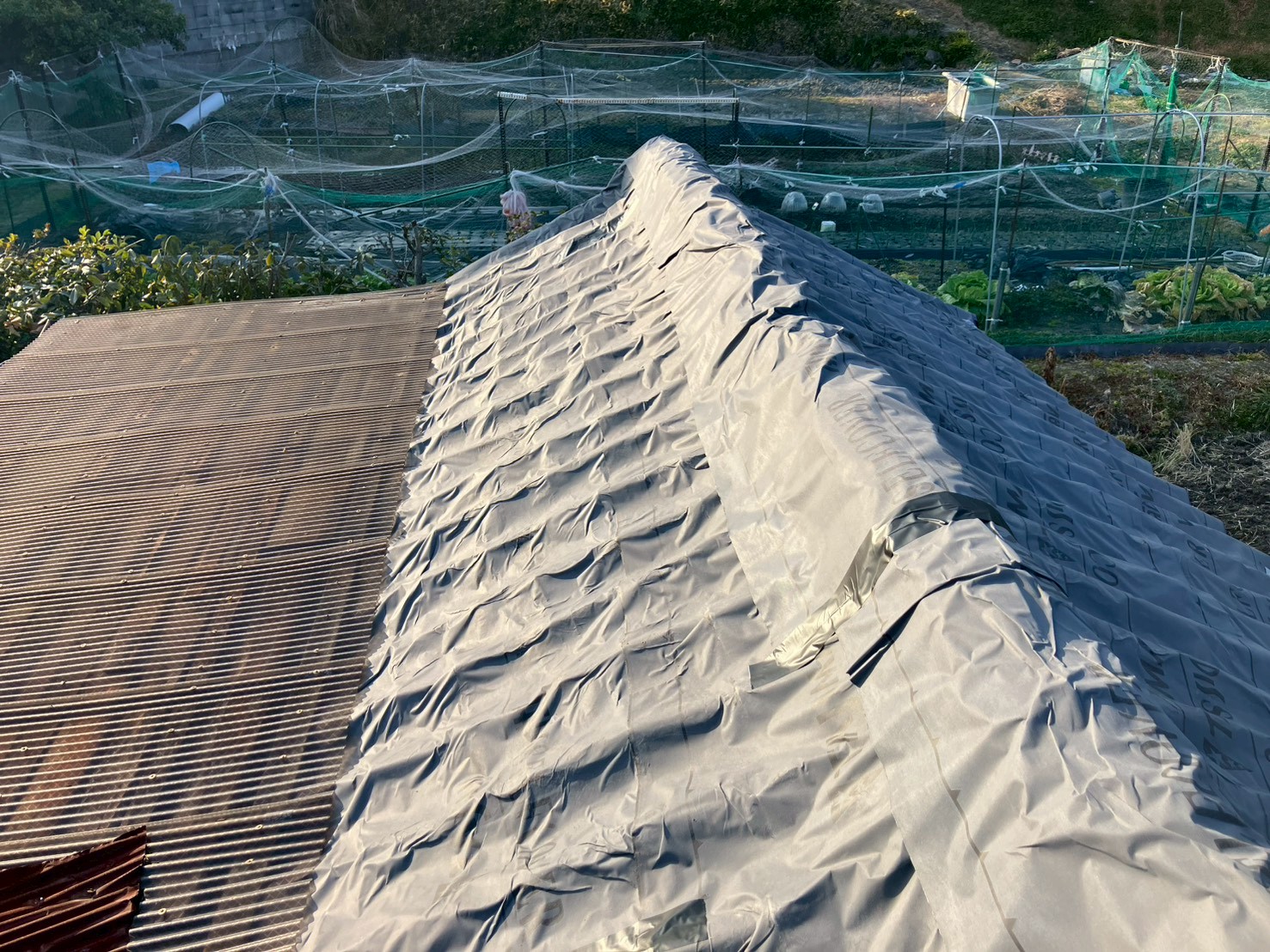 R8.2/13　四條畷市　N様邸　屋根粘着ゴムアス2重張り、雨とい補修工事