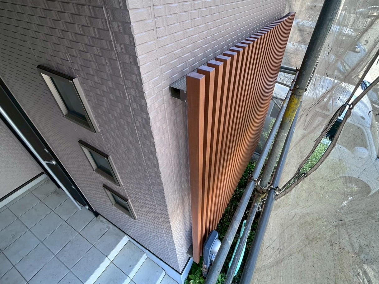 目隠し格子脱着作業