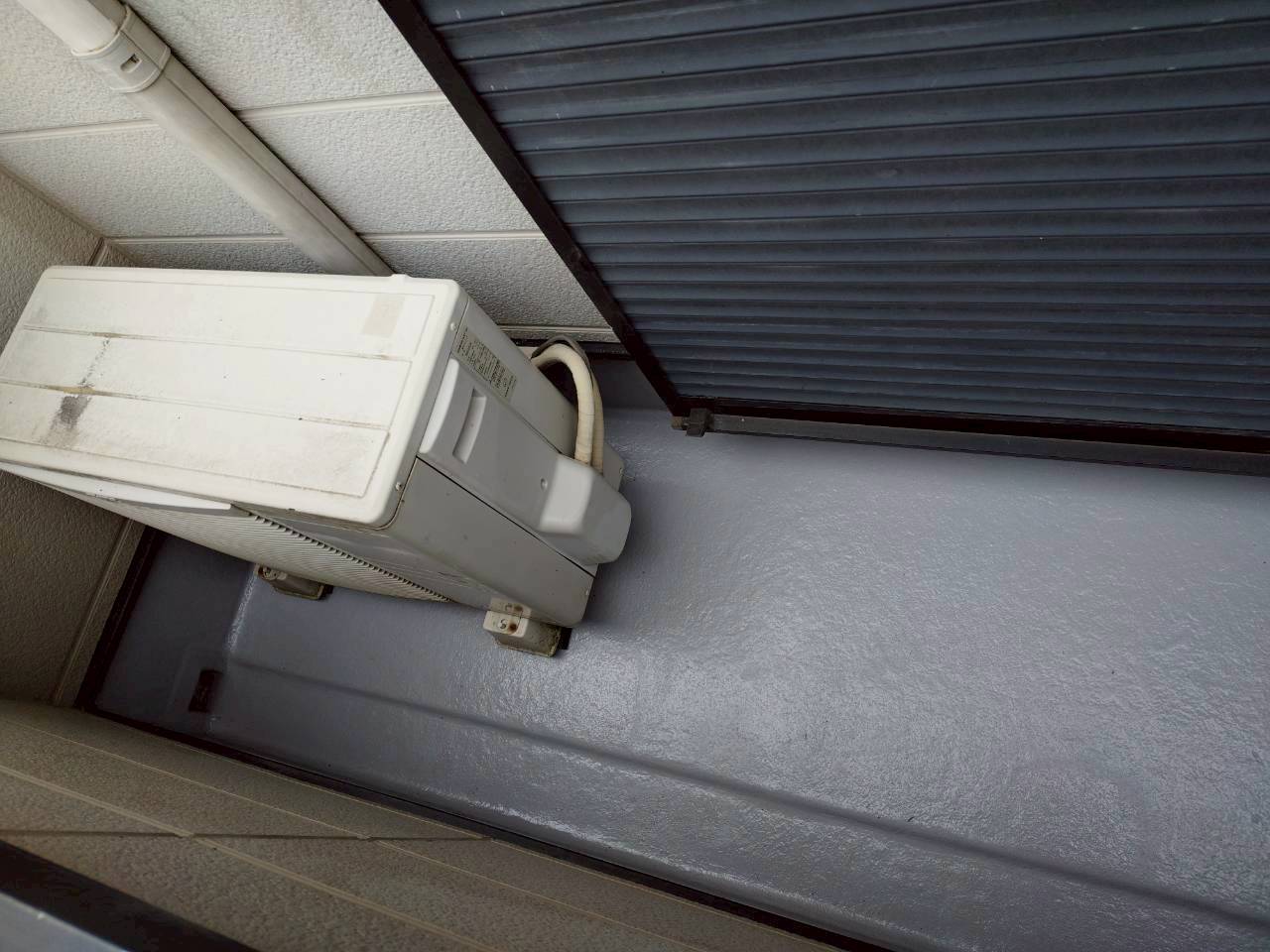 ベランダFRPトップ塗り替え