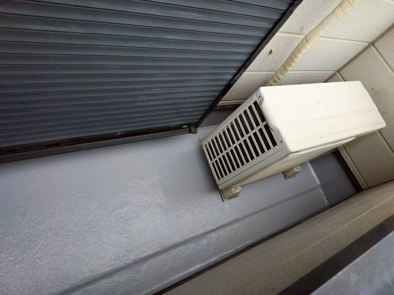 ベランダFRPトップ塗り替え