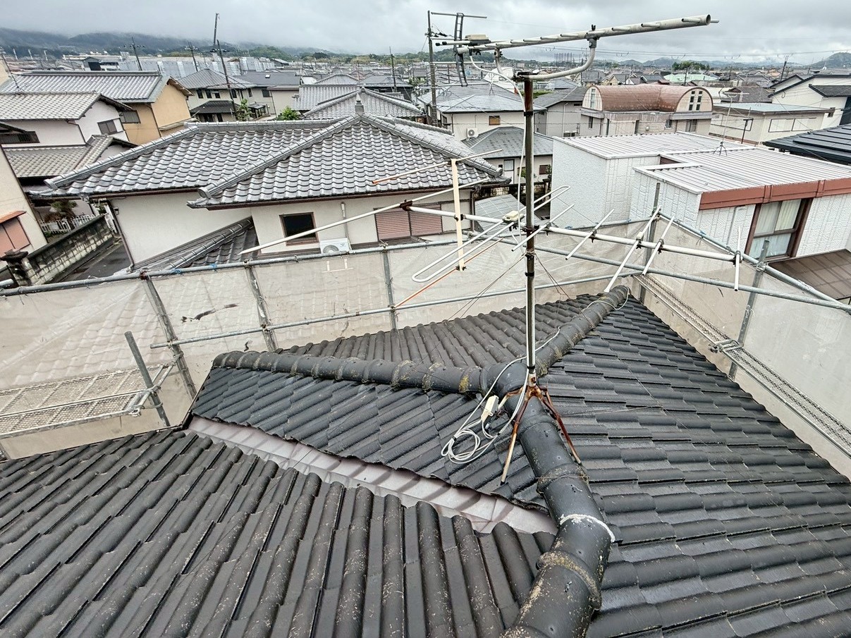 屋根葺き替え工事