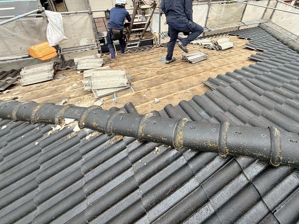 屋根葺き替え工事