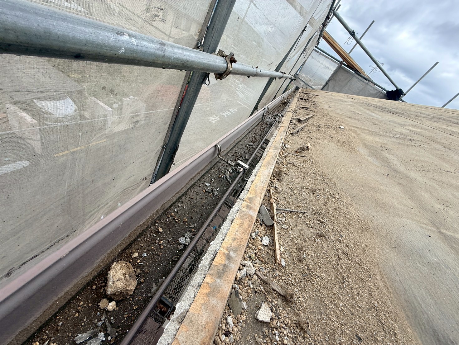 屋根葺き替え工事