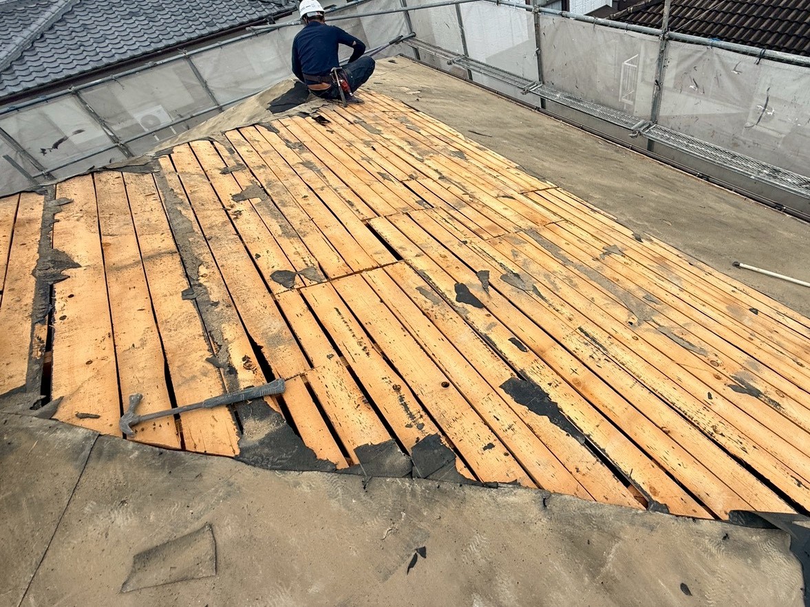 屋根葺き替え工事