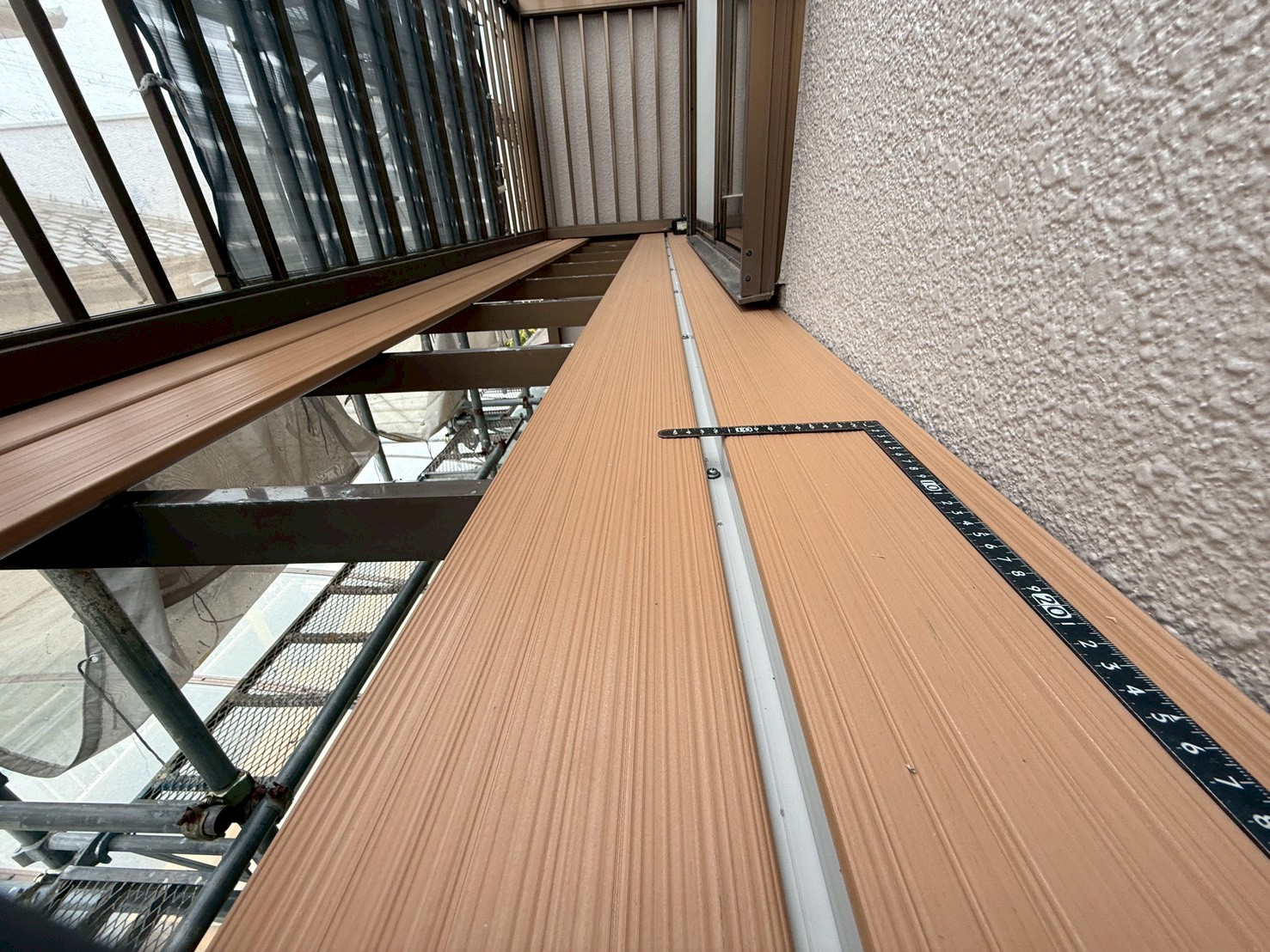 ベランダ床張り替え工事