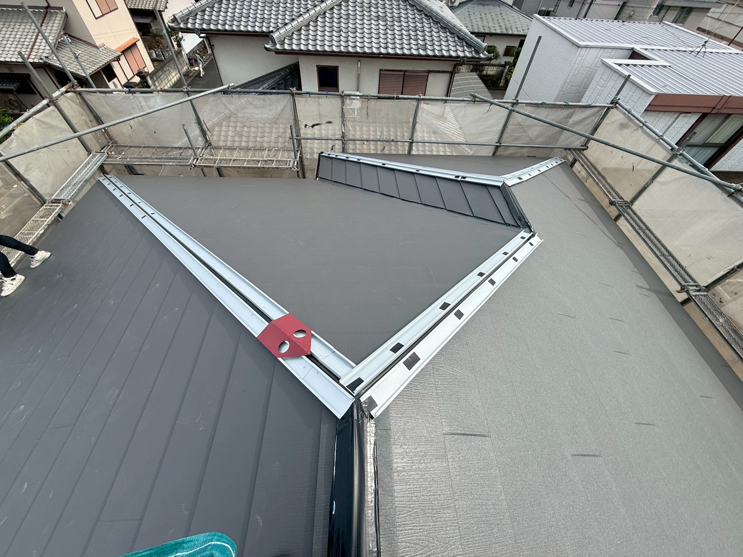 屋根葺き替え工事