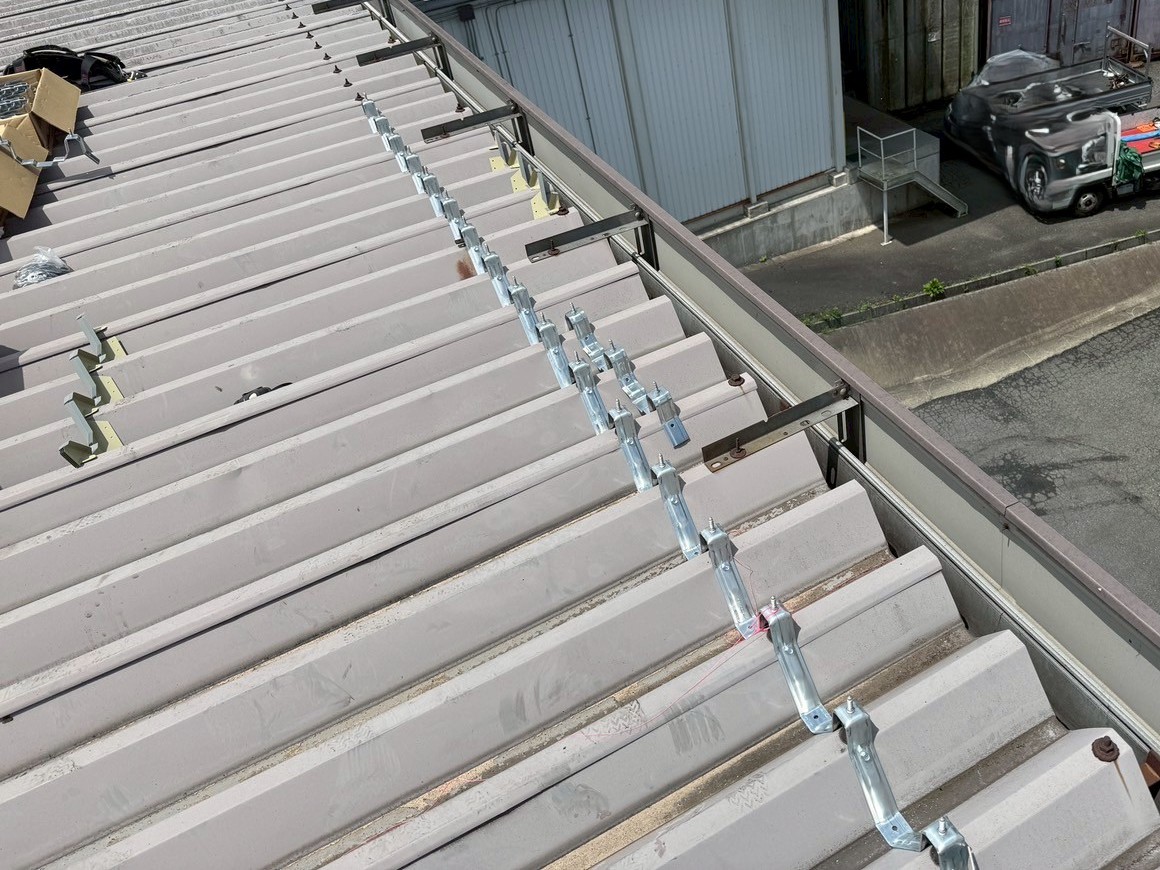 機械上雨漏り修理工事