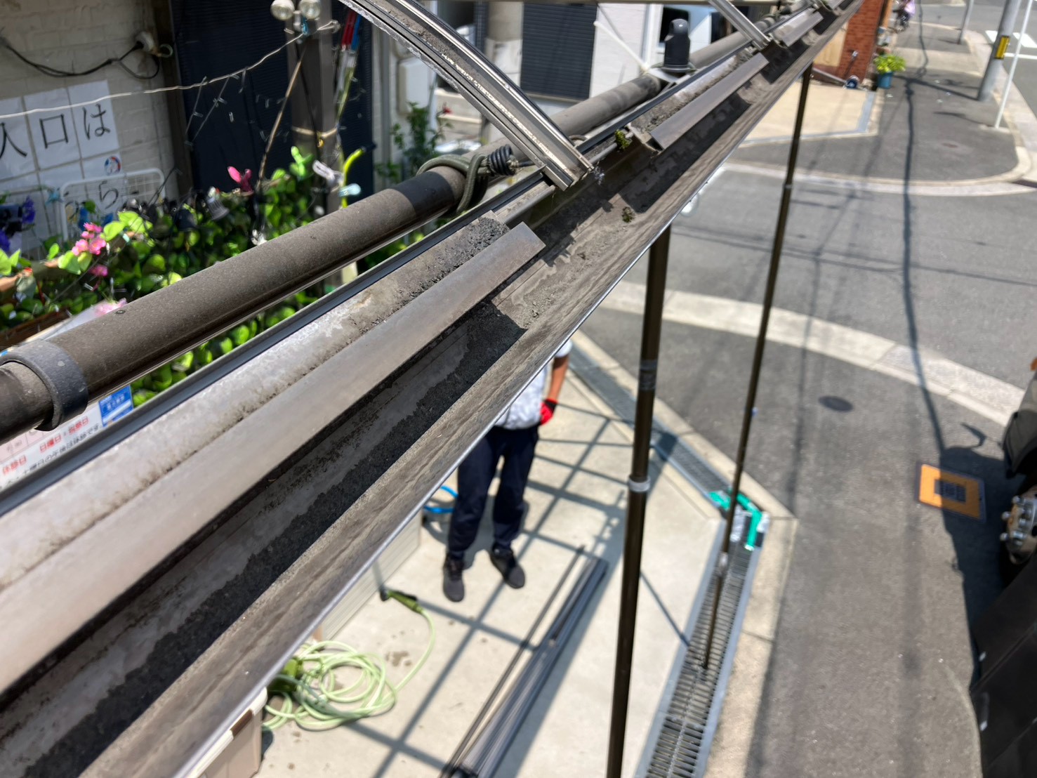 ポリカ屋根張り替え工事