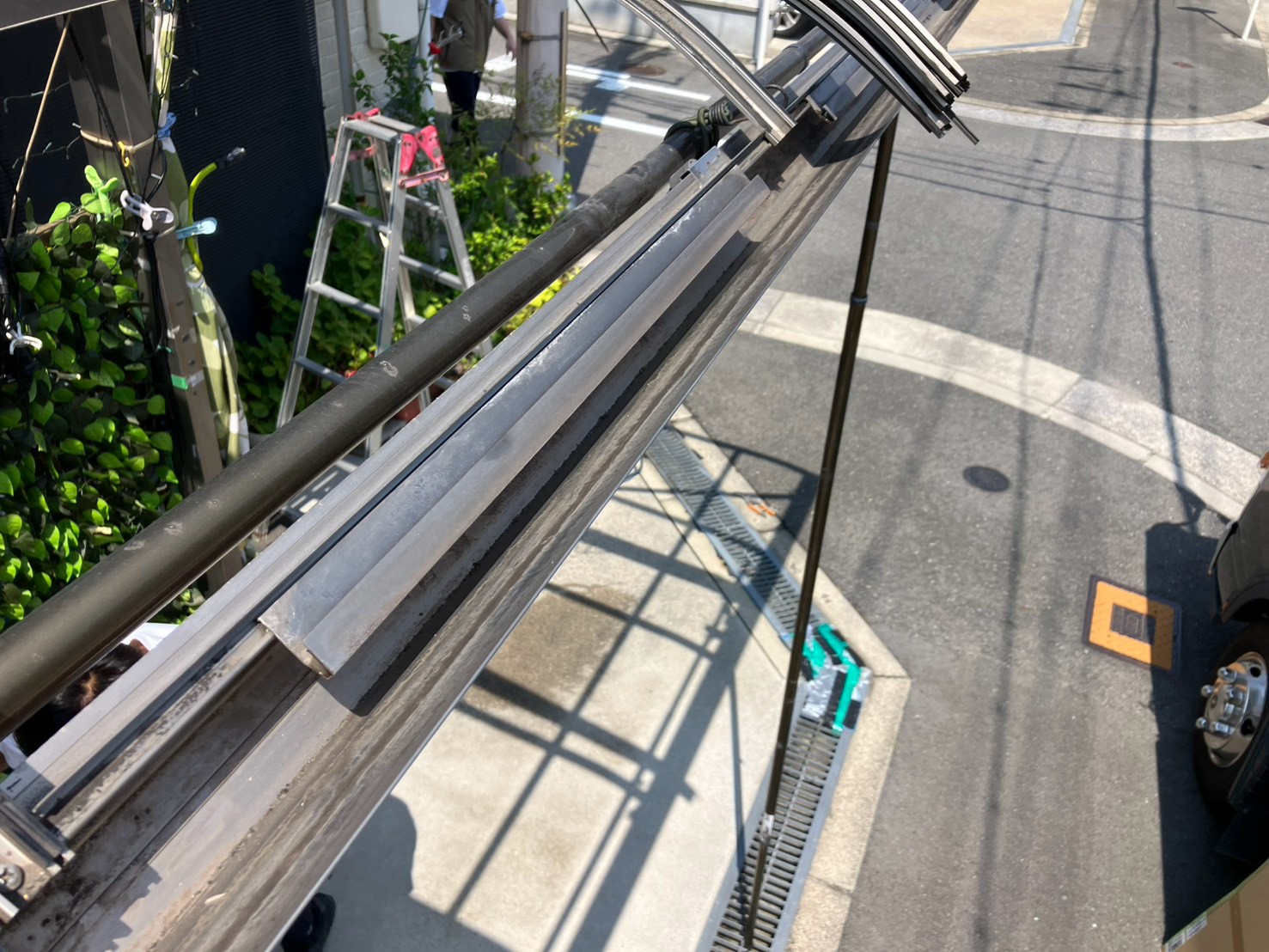 ポリカ屋根張り替え工事
