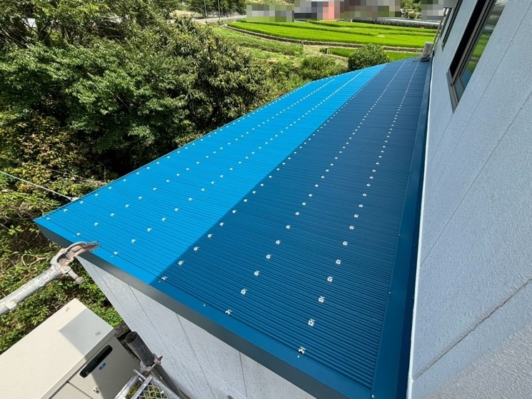 R8.7/28～8/4　桜井市　株式会社 二光化学工業所様　屋根遮熱工事