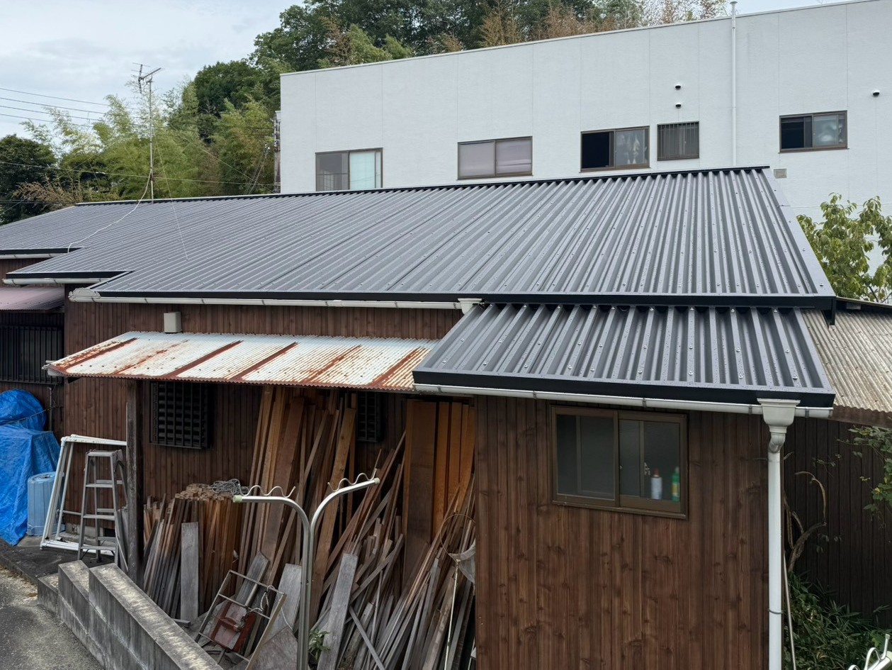 屋根カバー工事