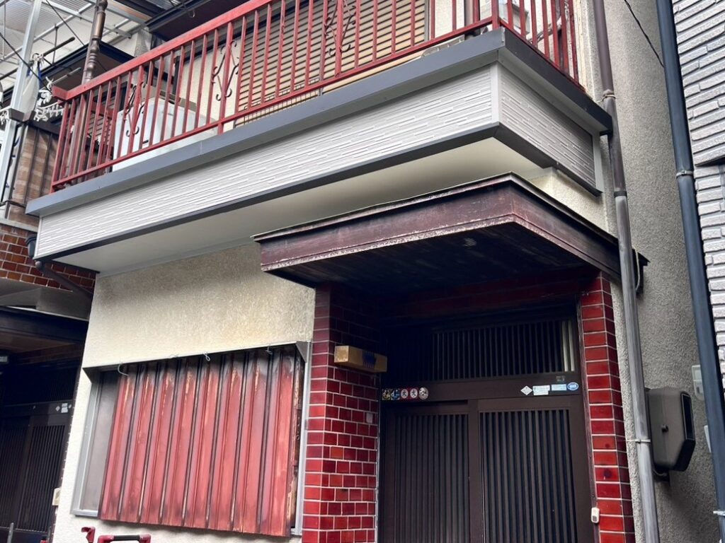 R8.8/29~9/5　堺市　Y様邸　ベランダ外壁改修、裏面クラック補修工事