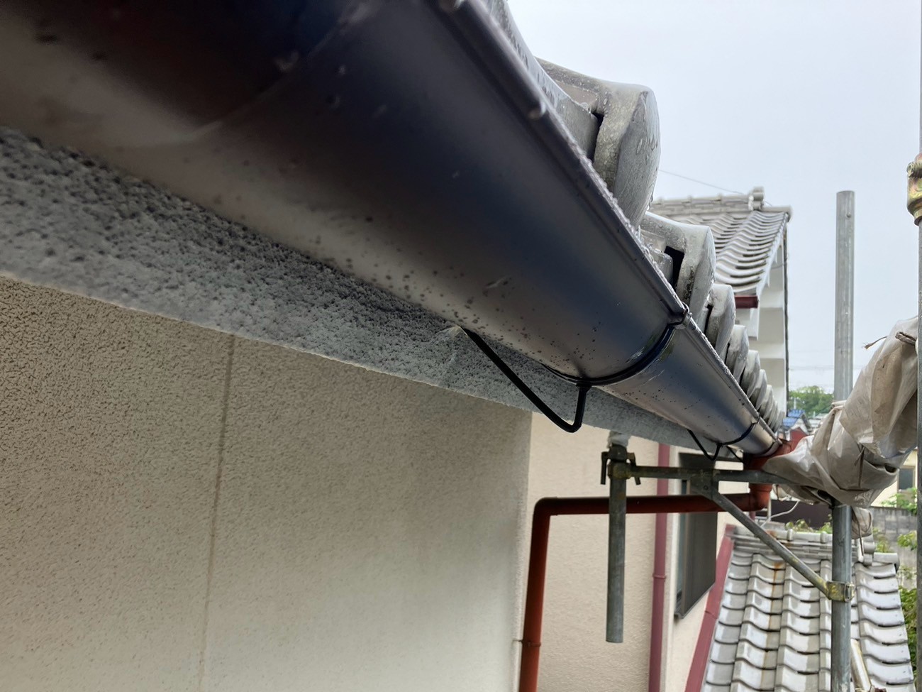 雨とい修理工事