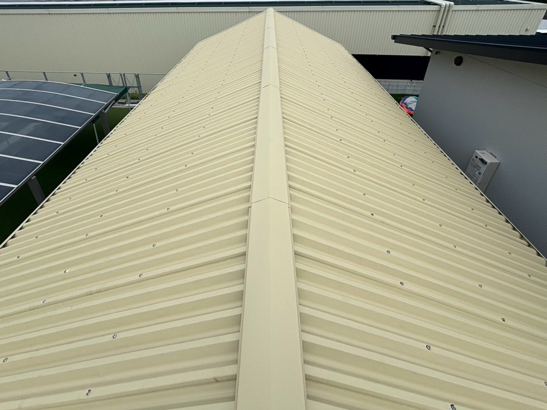 R.8　9/17〜9/21　 奈良市　Y様邸　スレート屋根改修工事：カバー工法リファイン