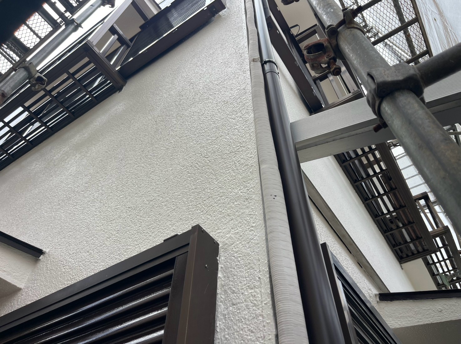 雨とい架け替え工事