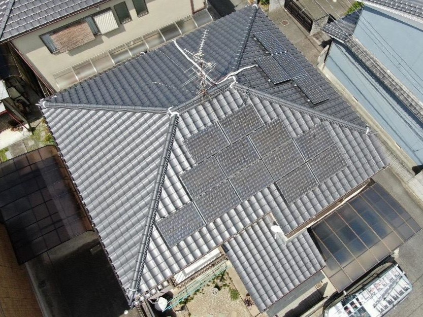 R8.10/21~11/11　 香芝市　F様邸　屋根葺き替え工事（スーパーガルテクト）　